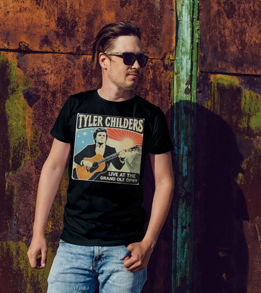 Tyler Childers Live Performance With Guitar At The Grand Ole Opry Iconic Event T-Shirt