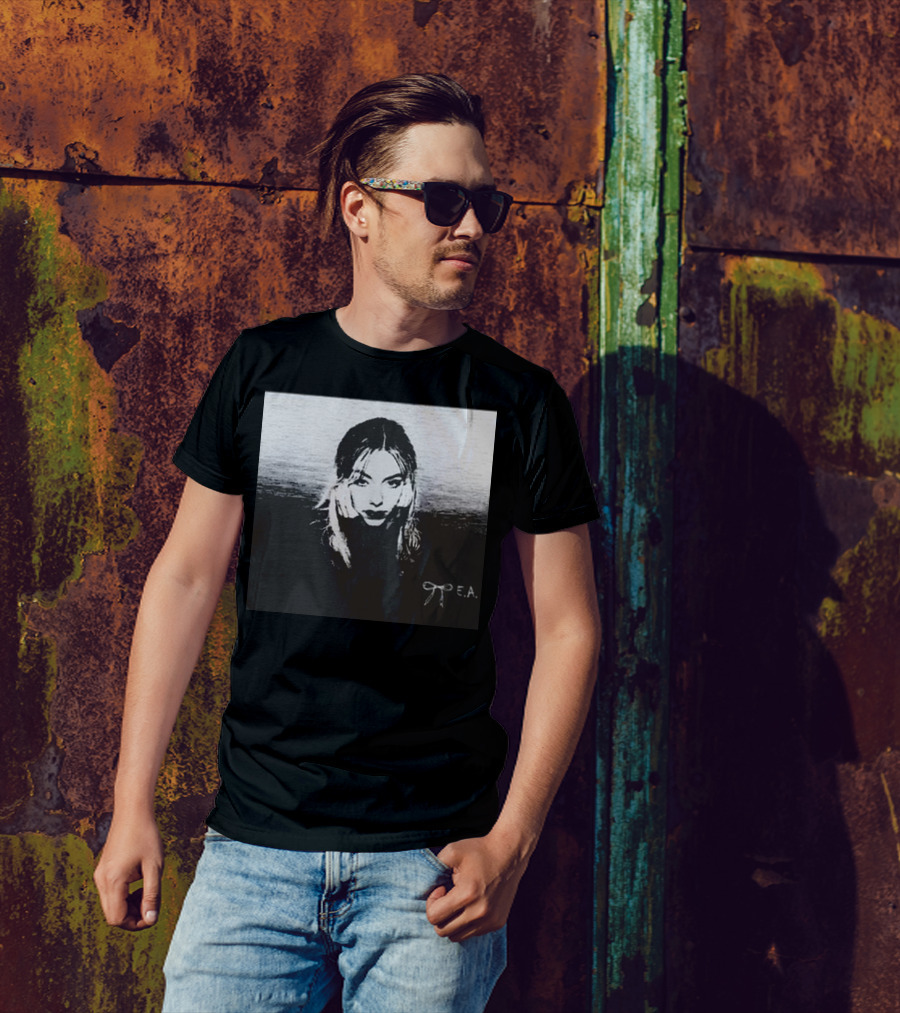 Eileen Alister The Alister E.A. Monochrome T-Shirt