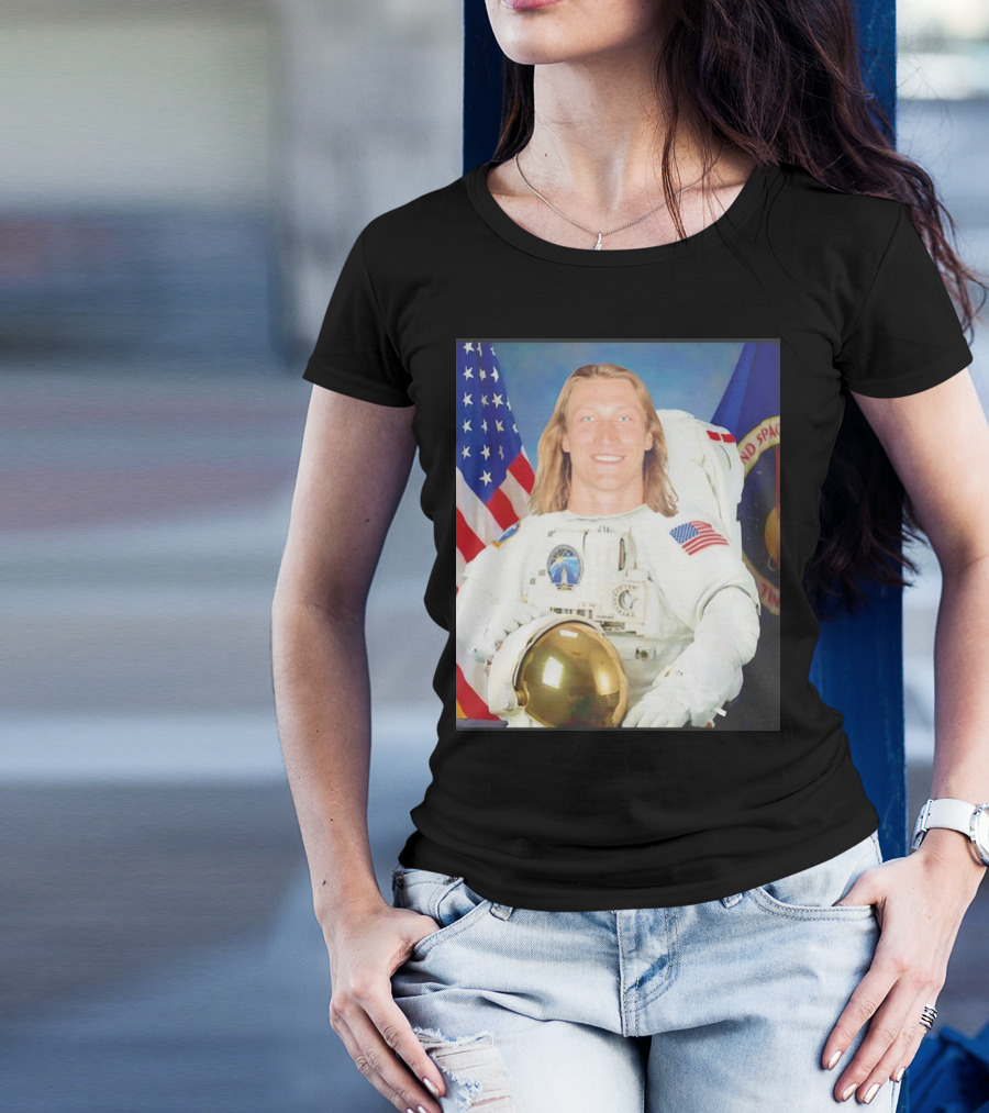 Trevor Lawrence Jacksonville Jaguars Win A Game Or Go To The Moon Astronaut USA Flag T-Shirt