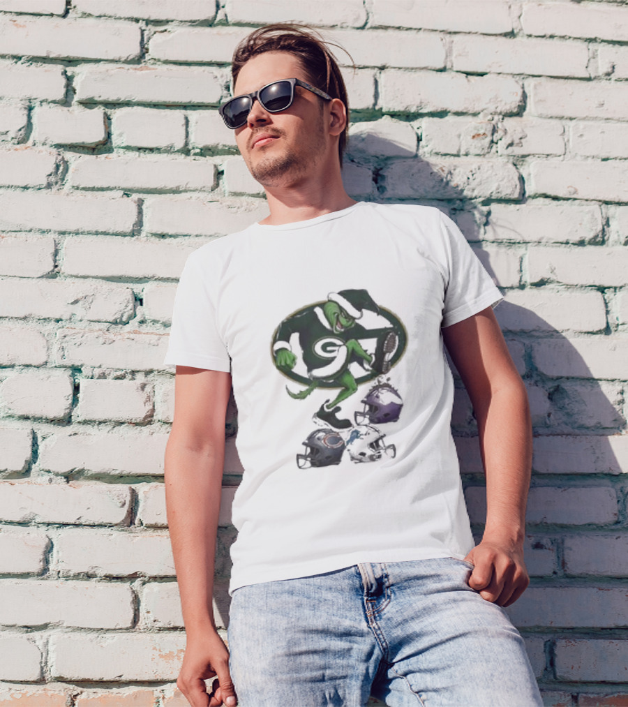 Green Bay Packers Christmas Grinch Crushing NFL Rivals Helmets T-Shirt