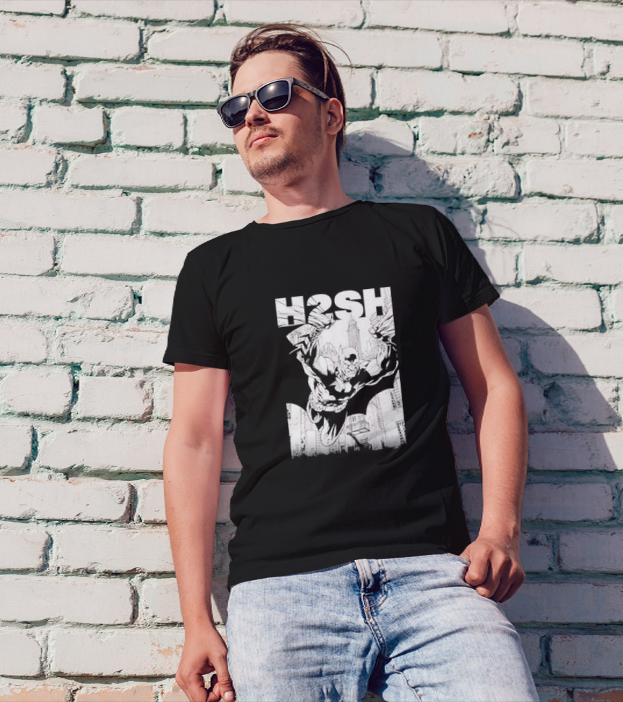 Batman Hush Jim Lee Scott Williams Retro Batman Gotham Skyline T-Shirt