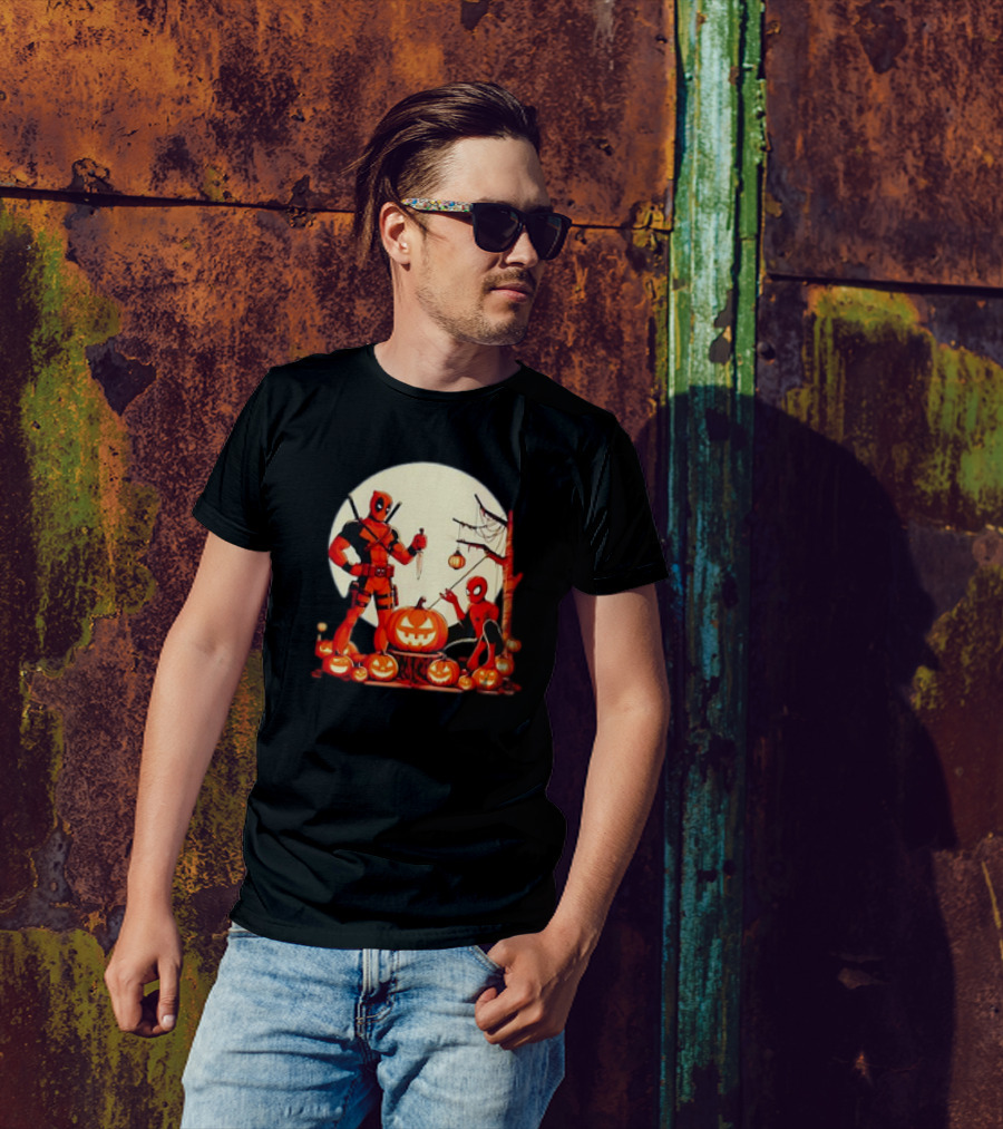 Deadpool And Spiderman Retro Halloween Pumpkins Moon Scene T-Shirt