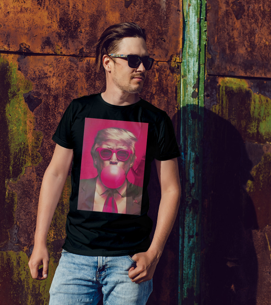 Trump Wearing Pink Sunglasses Blowing Bubble Gum Pop Art T-Shirt