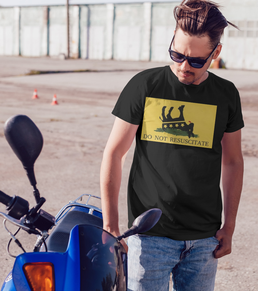 Do Not Resuscitate Black Donkey Flag With Stars And Yellow Background T-Shirt