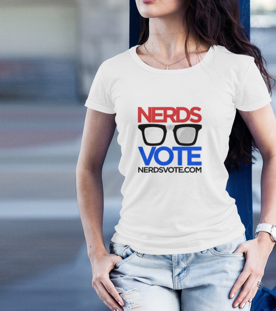 NERDSVOTE Classic Nerdsvote.com Glasses Logo Red Blue T-Shirt