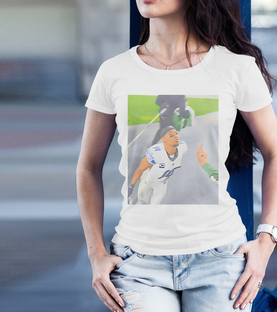 Amon Ra St Brown Number 14 Lions Kiss Meme T-Shirt
