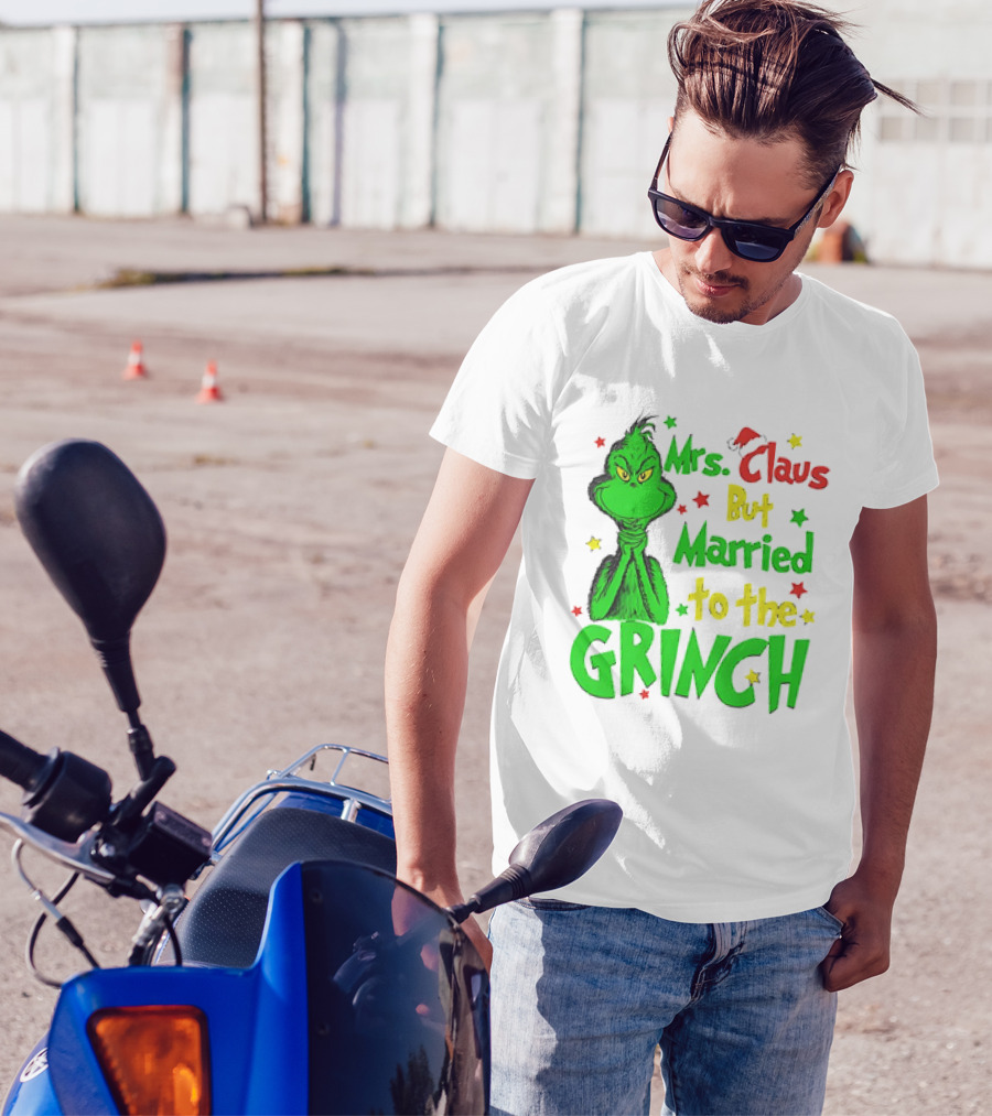 Mrs Claus But Married To The Grinch Green Character With Santa Hat And Stars T-Shirt