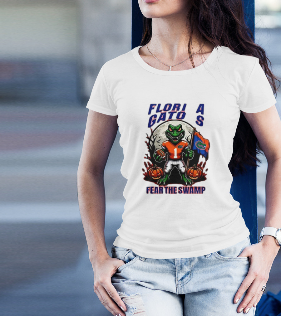 Florida Gators Halloween Fear The Swamp Go Gators Pumpkins Halloween Moon T-Shirt