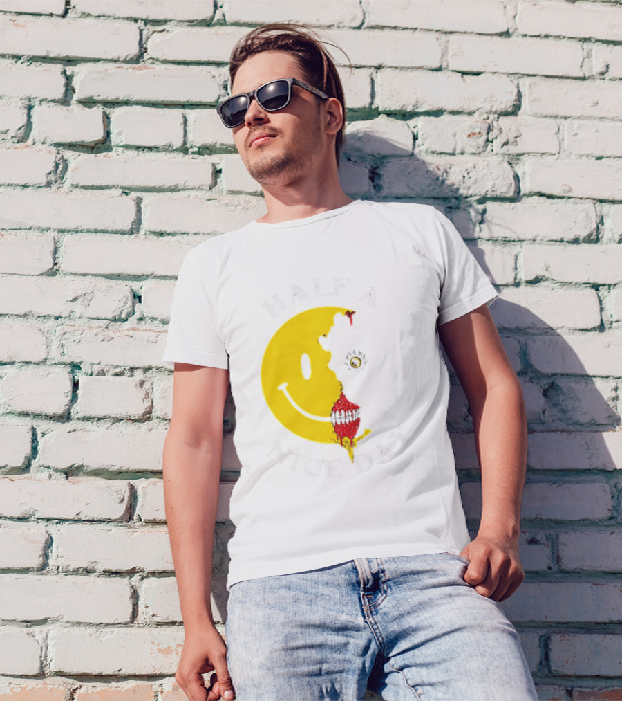 HALF A NICE DAY HORROR SMILEY FACE GRIN AND YELLOW CREEPY HALLOWEEN T-Shirt