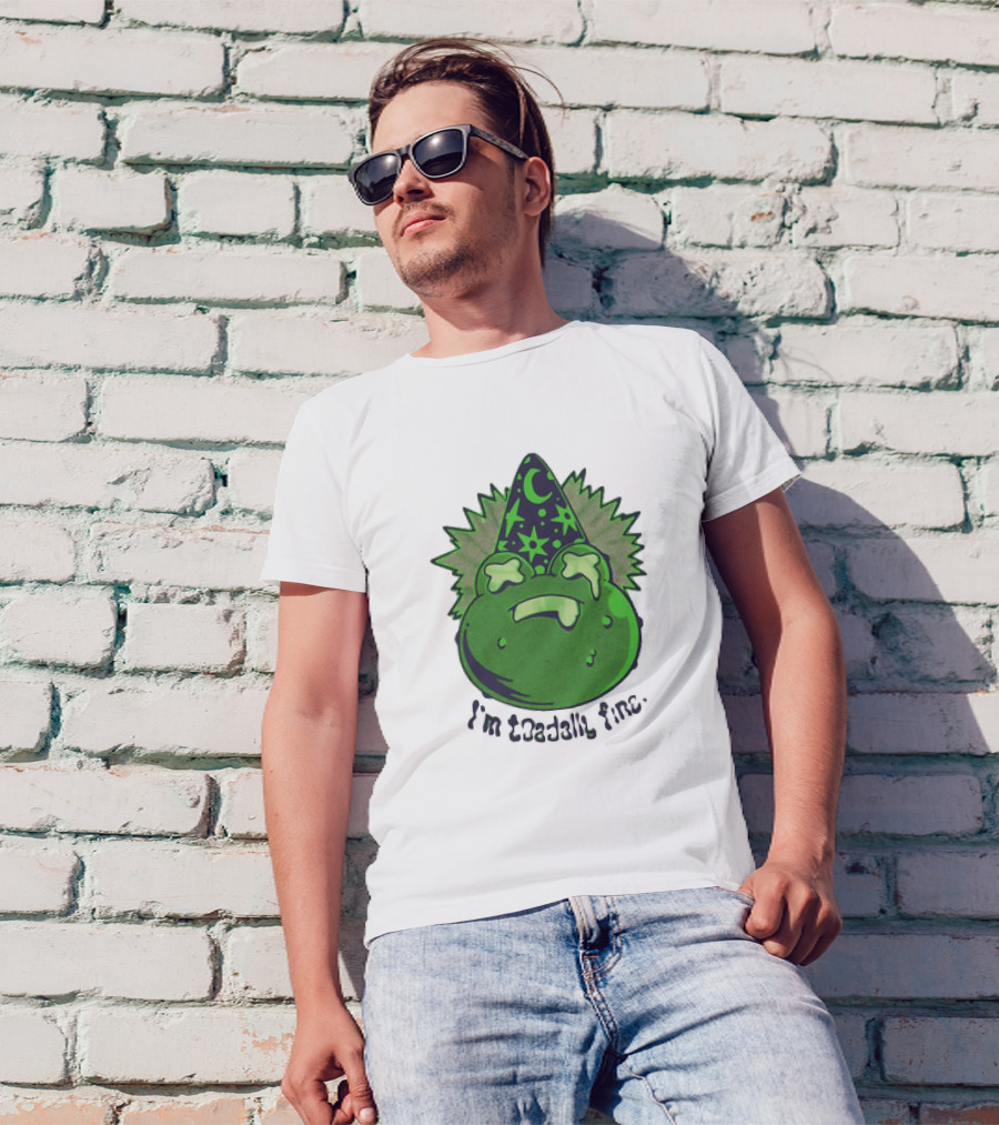 I'm Toadally Fine Vintage Green Toad Witch Hat Stars And Moon T-Shirt