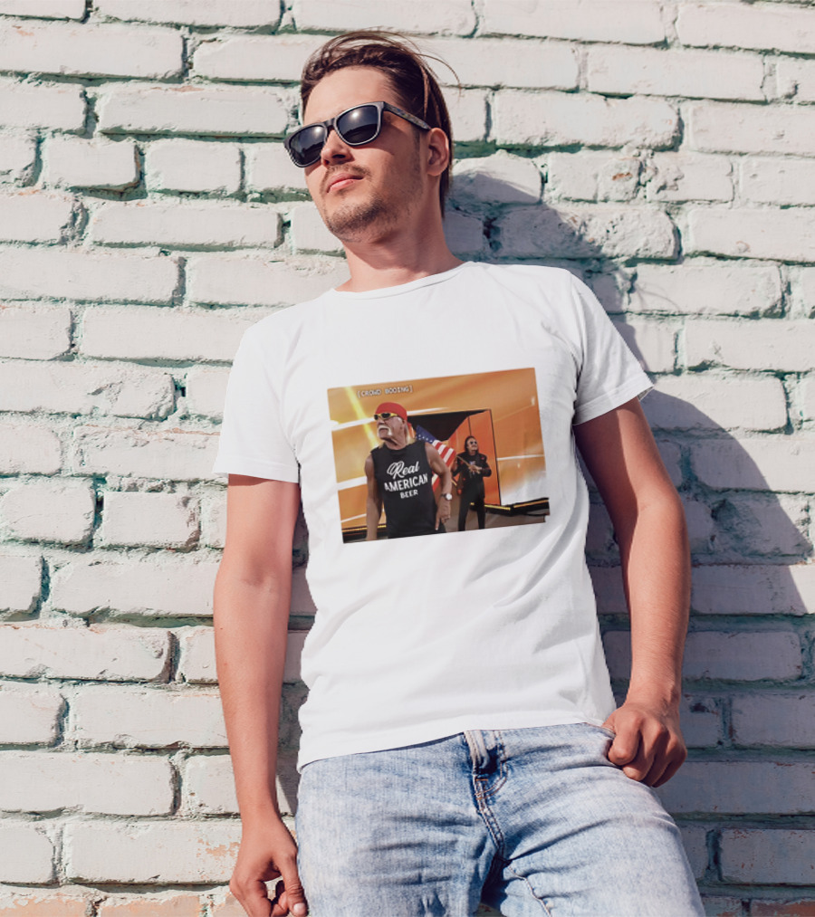 CROWD BOOING REAL AMERICAN BEER WWE HULK HOGAN T-Shirt