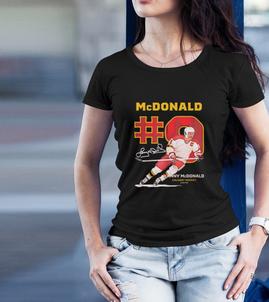 Lanny McDonald #9 Calgary Flames NHL Hockey Throwback Vintage Signature T-Shirt