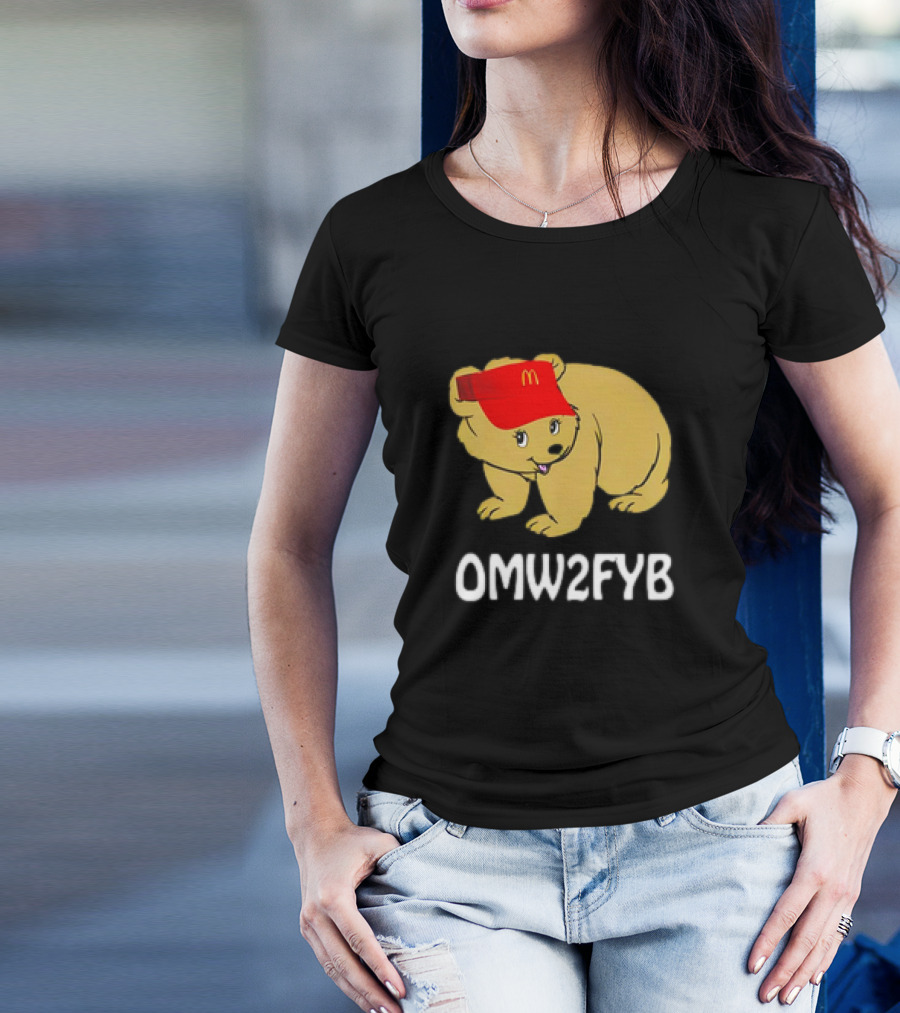 OMW2FYB Bear In Fast Food Cap T-Shirt