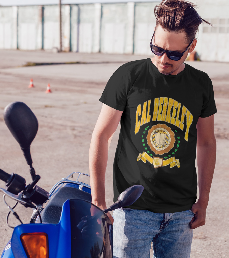 Cal Berkeley University Of California Est 1868 Crest Academic Seal T-Shirt