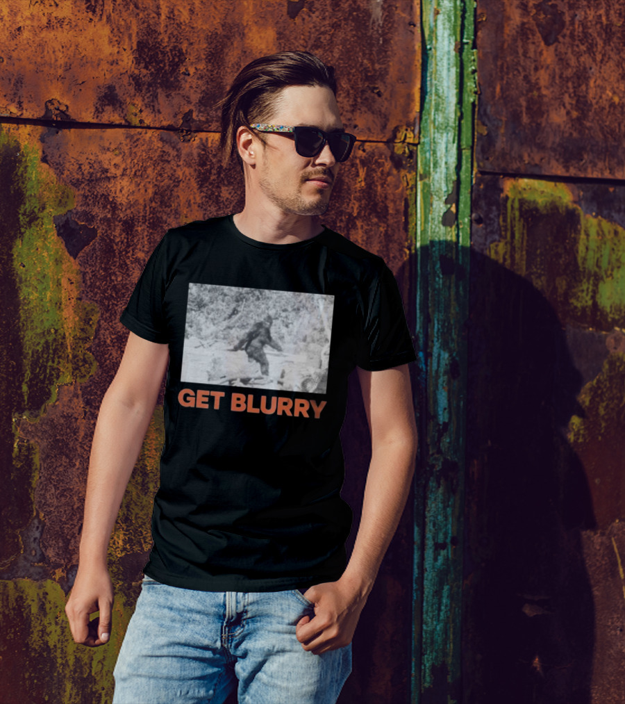 Blurry Creatures Get Blurry Bigfoot Image Classic Style T-Shirt