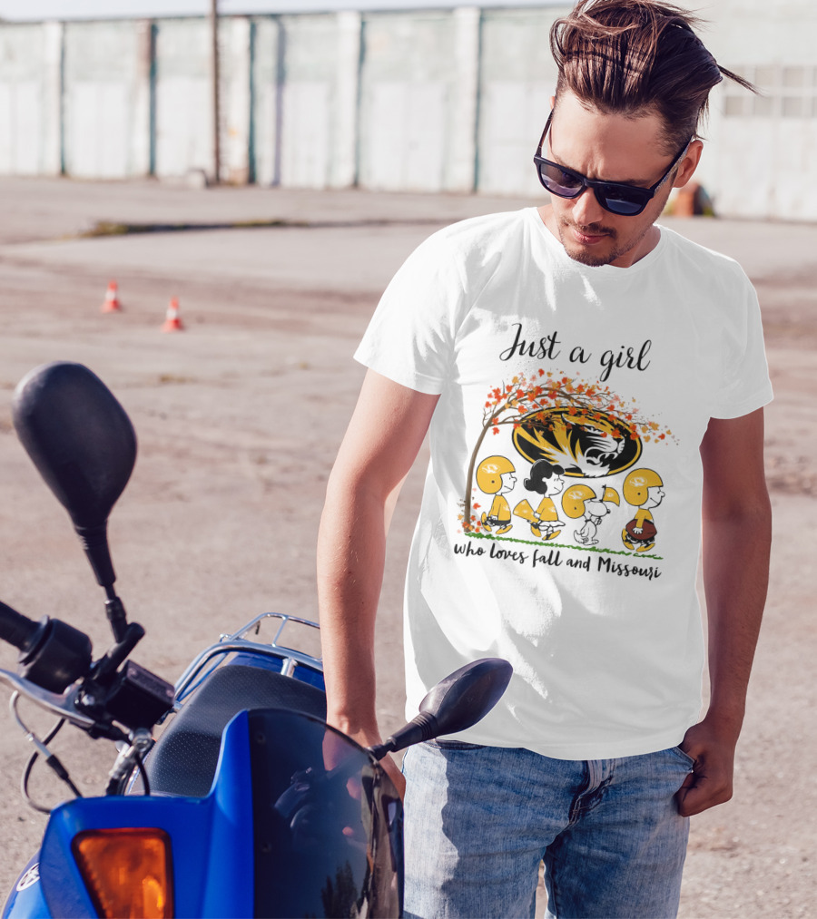 Just A Girl Who Loves Fall And Missouri Peanuts Cartoon Halloween Football Tiger Leaves T-Shirt