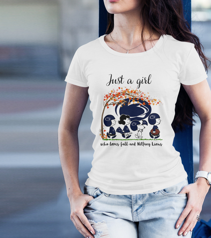 Just A Girl Who Loves Fall And Nittany Lions Peanuts Cartoon Halloween T-Shirt
