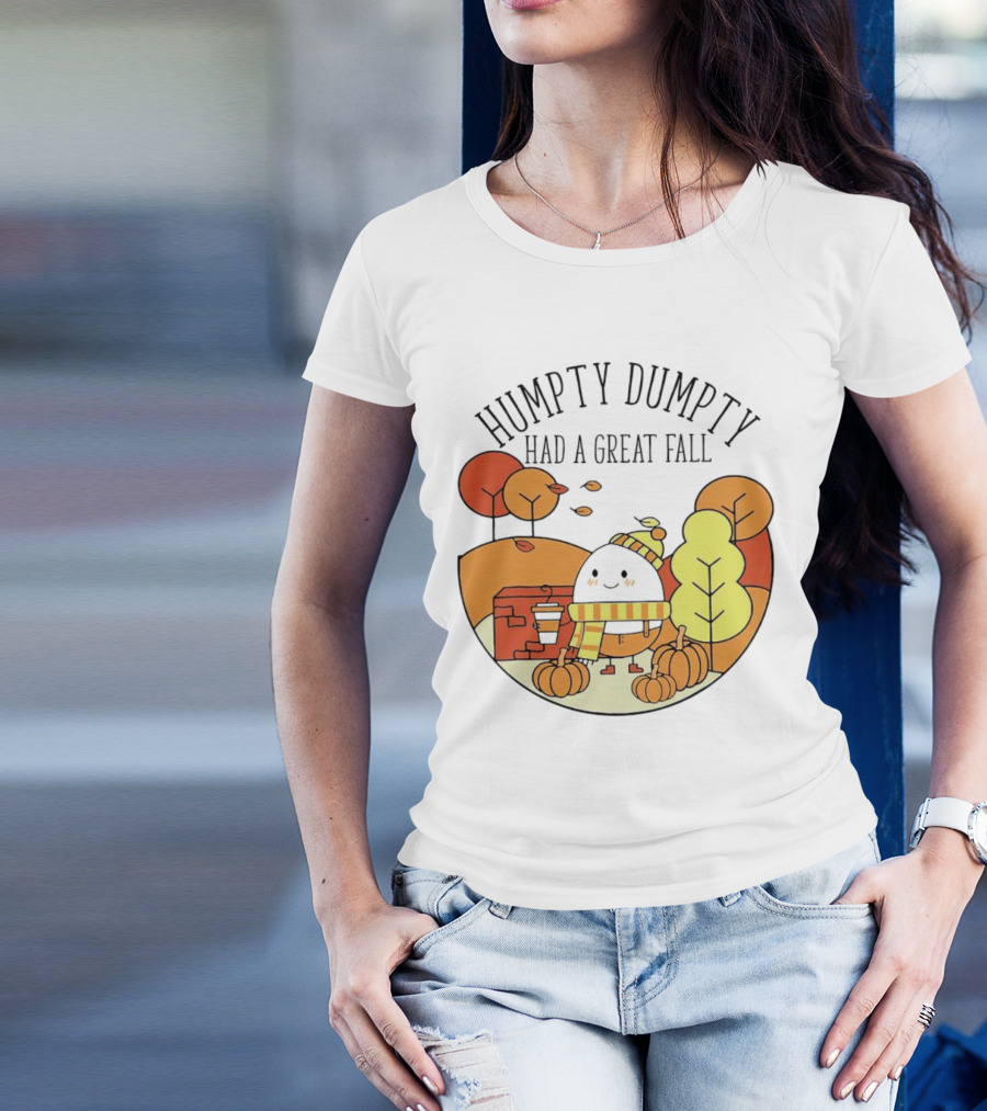Humpty Dumpty Had A Great Fall Autumn Leaves Pumpkin Scarf Cafe Scene T-Shirt