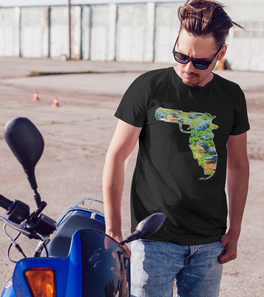 Florida Alligator Shape Gun T-Shirt