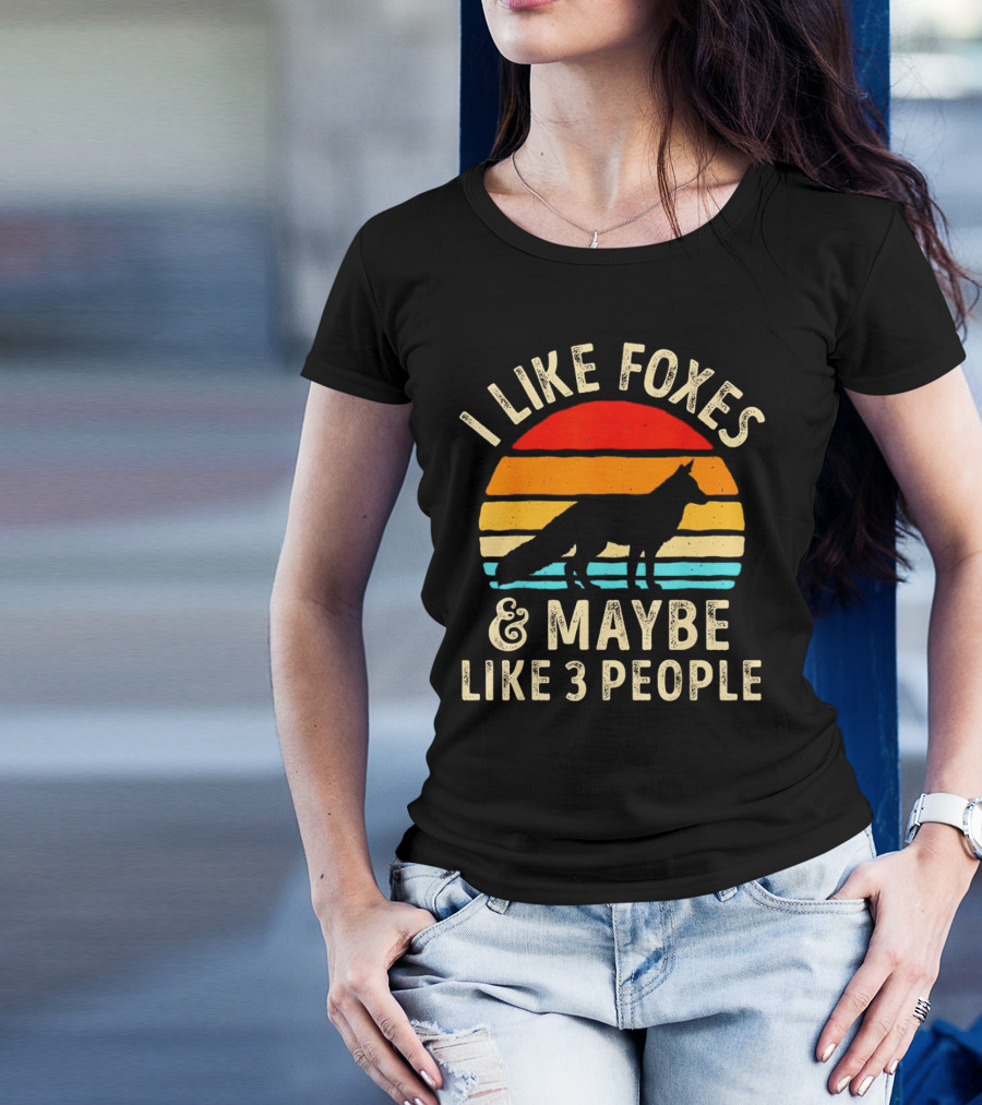 I Like Foxes And Maybe Like 3 People Vintage Sunset T-Shirt