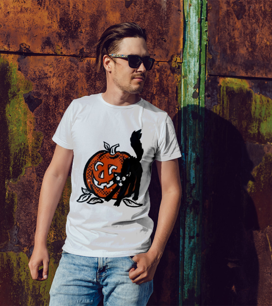 Vintage Halloween Pumpkin And Black Cat T-Shirt