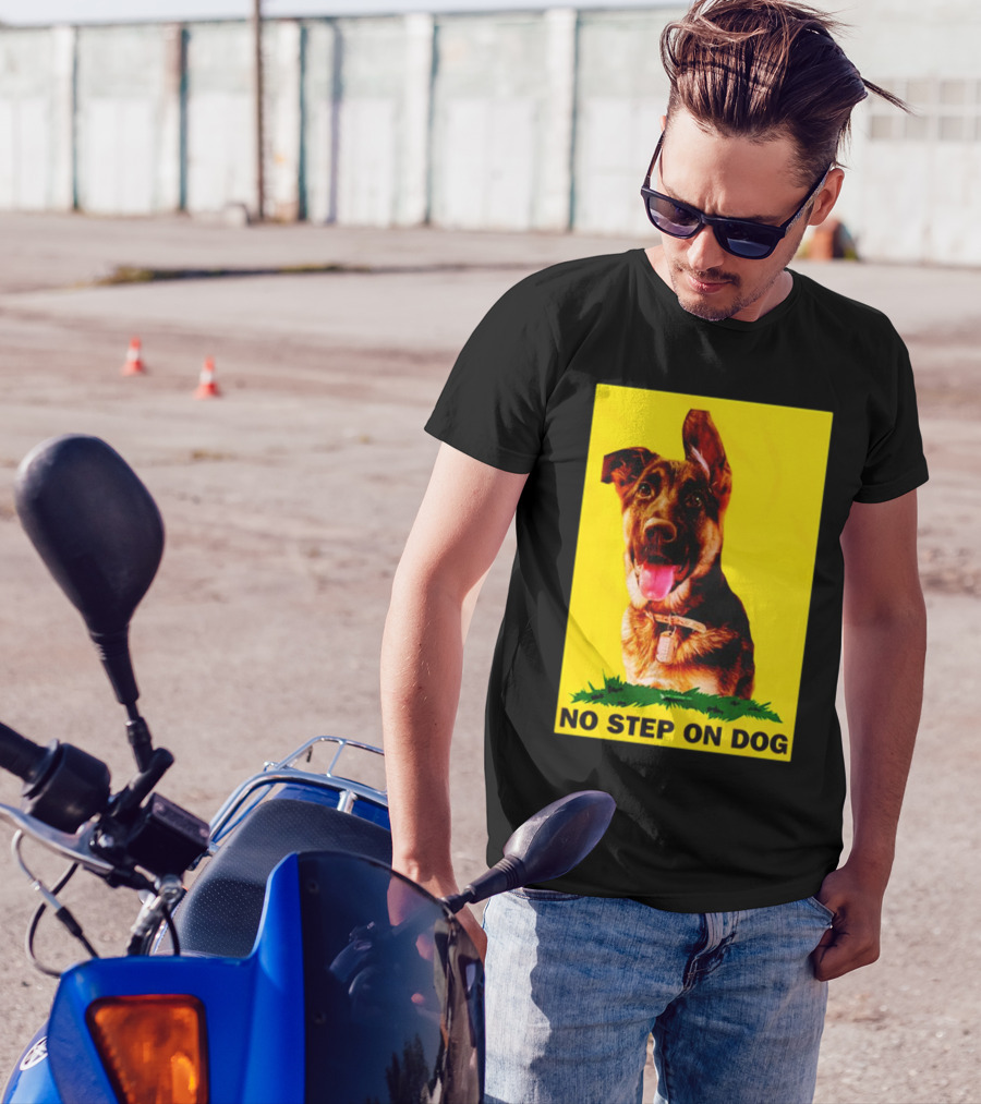 NO STEP ON DOG German Shepherd Yellow Background T-Shirt