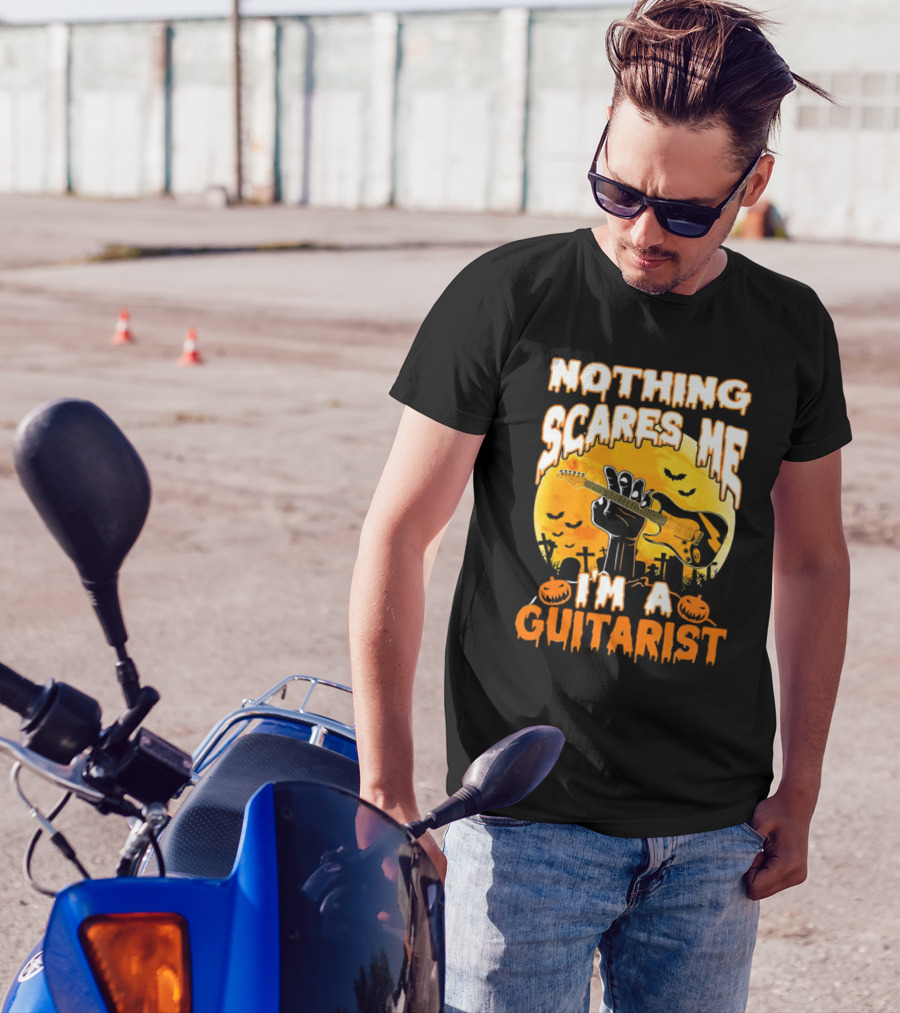 Nothing Scares Me I'm A Guitarist Music Vintage Halloween Graveyard Scene Guitar Hand Pumpkins Bats T-Shirt