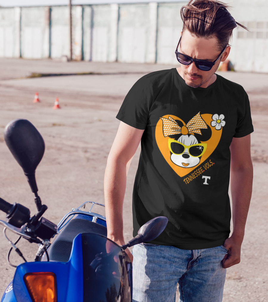 Minnie Mouse Tennessee Vols Heart And Sunglasses Fan T-Shirt