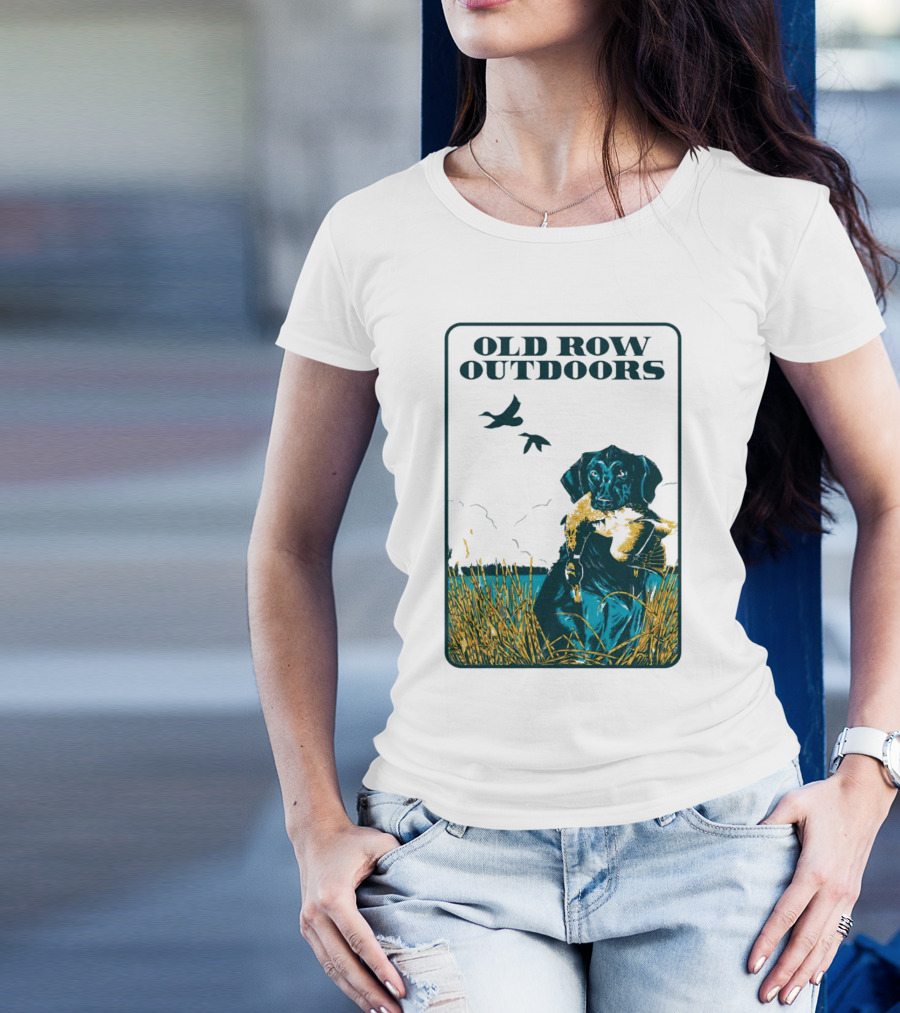 Old Row Outdoors Retriever Duck Hunting Scene T-Shirt