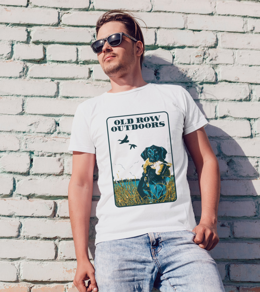 Old Row Outdoors Retriever Duck Hunting Scene T-Shirt