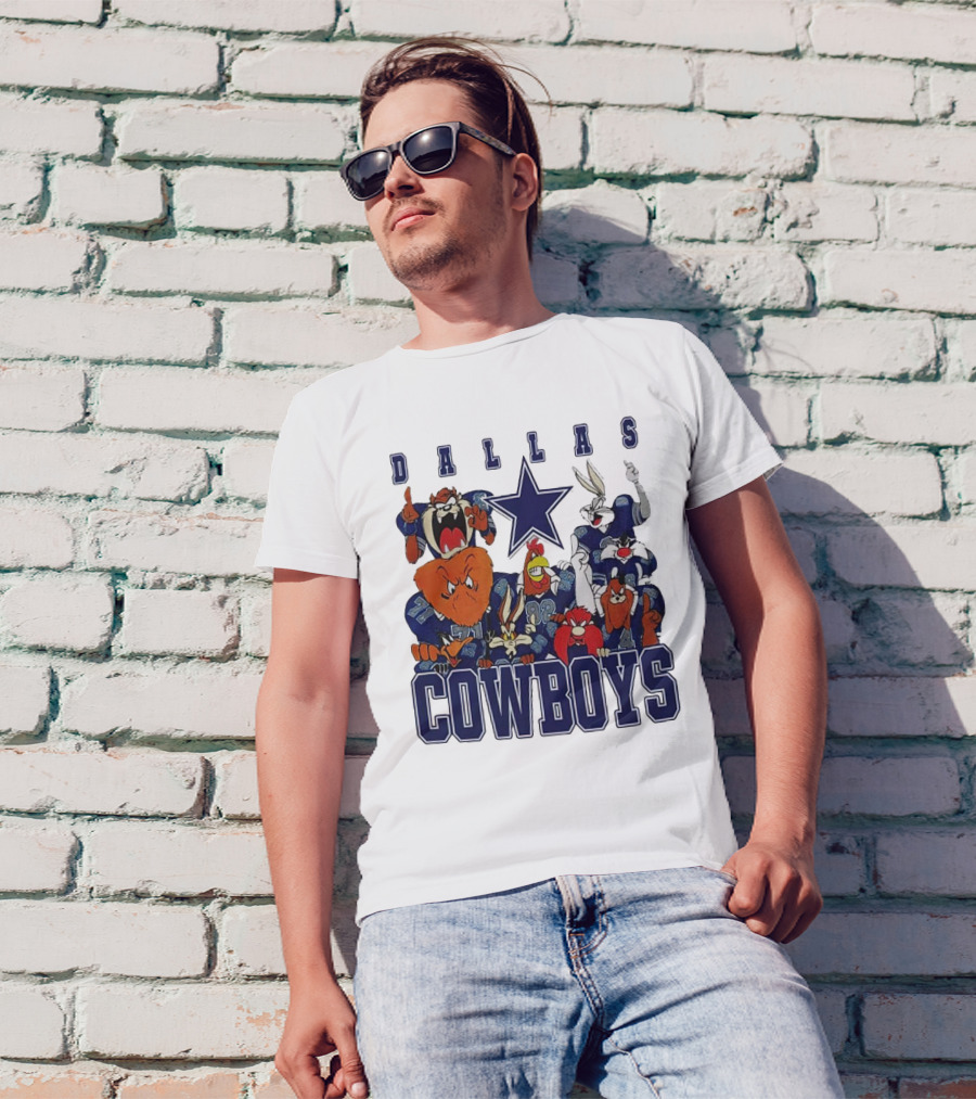 Dallas Cowboys Looney Tunes Characters NFL Football Team Fan T-Shirt