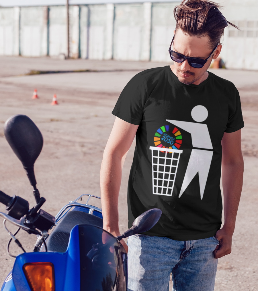 Bin Agenda 2030 Global Goals Symbol In Trash T-Shirt