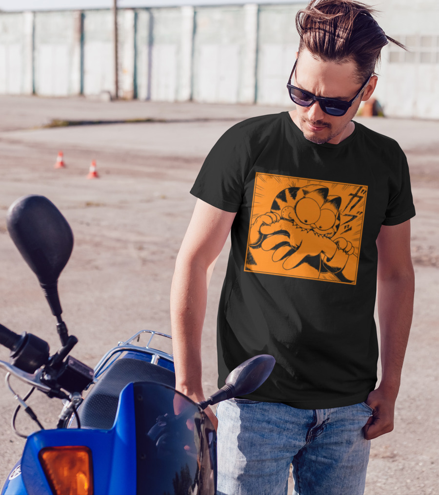 Garfield Manga Style Bite Hand Comic Panel T-Shirt