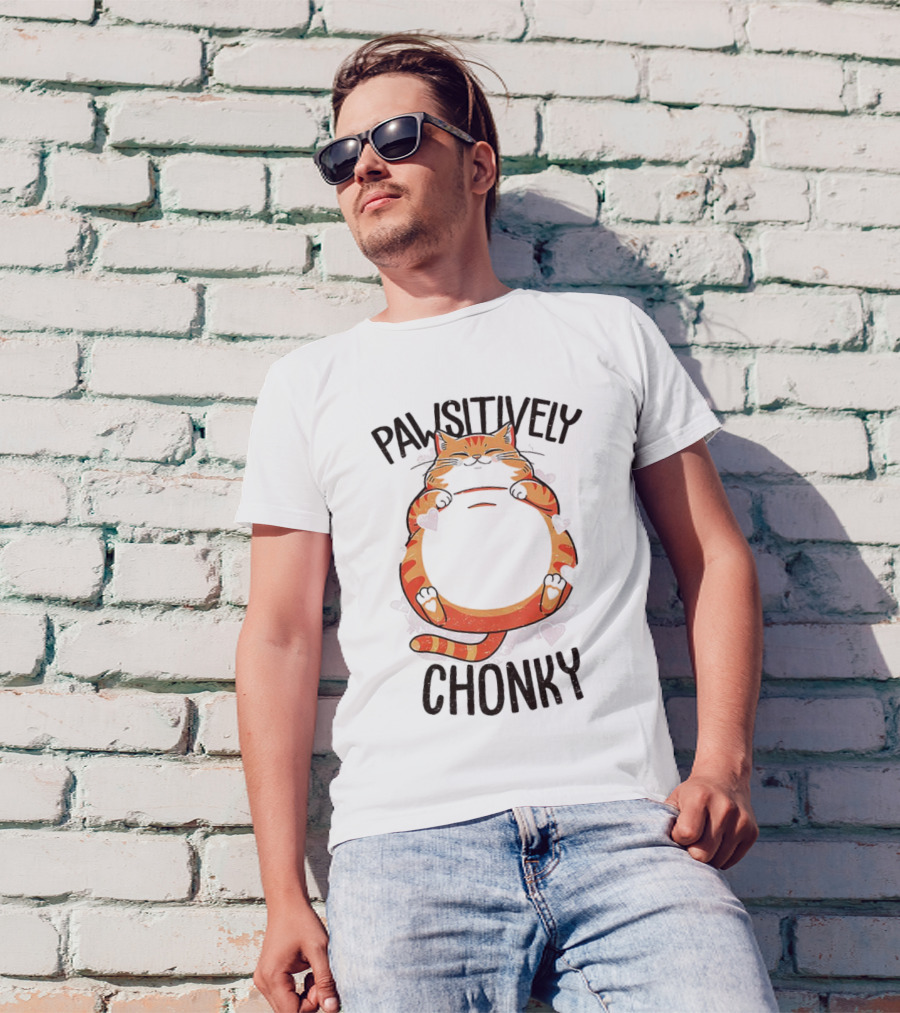 Pawsitively Chonky Cat With Hearts And Smiling Orange Tabby T-Shirt