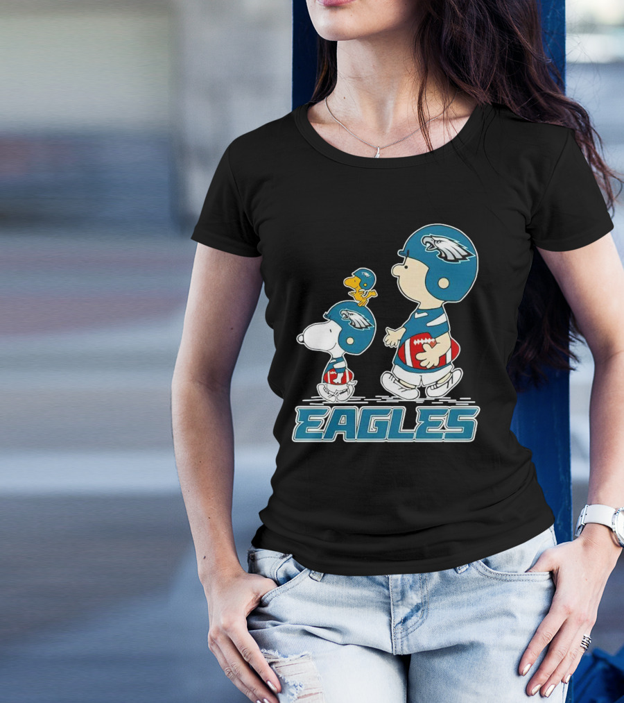 Peanuts Charlie Brown Snoopy Eagles Football Helmet T-Shirt