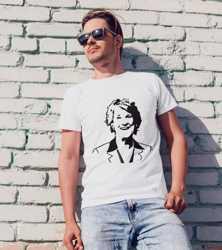 Lisa Bluder Coach T-Shirt