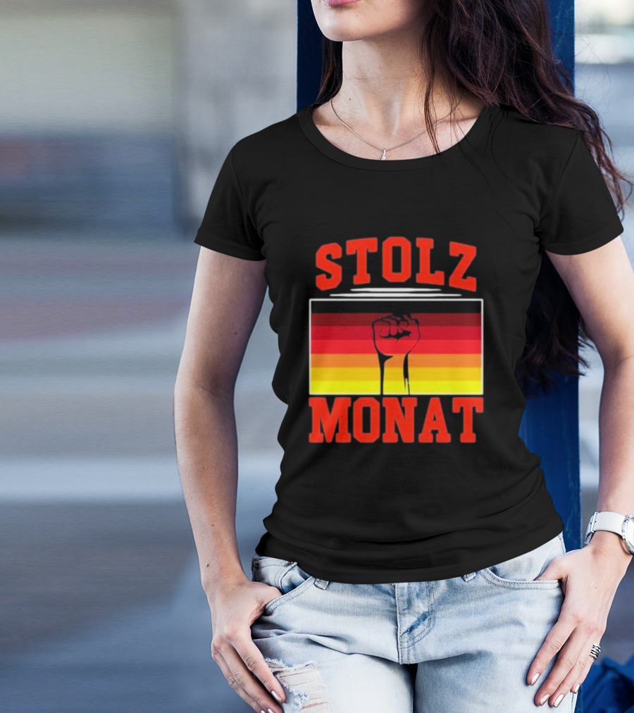 Stolz Monat Fist With German Flag Colors T-Shirt