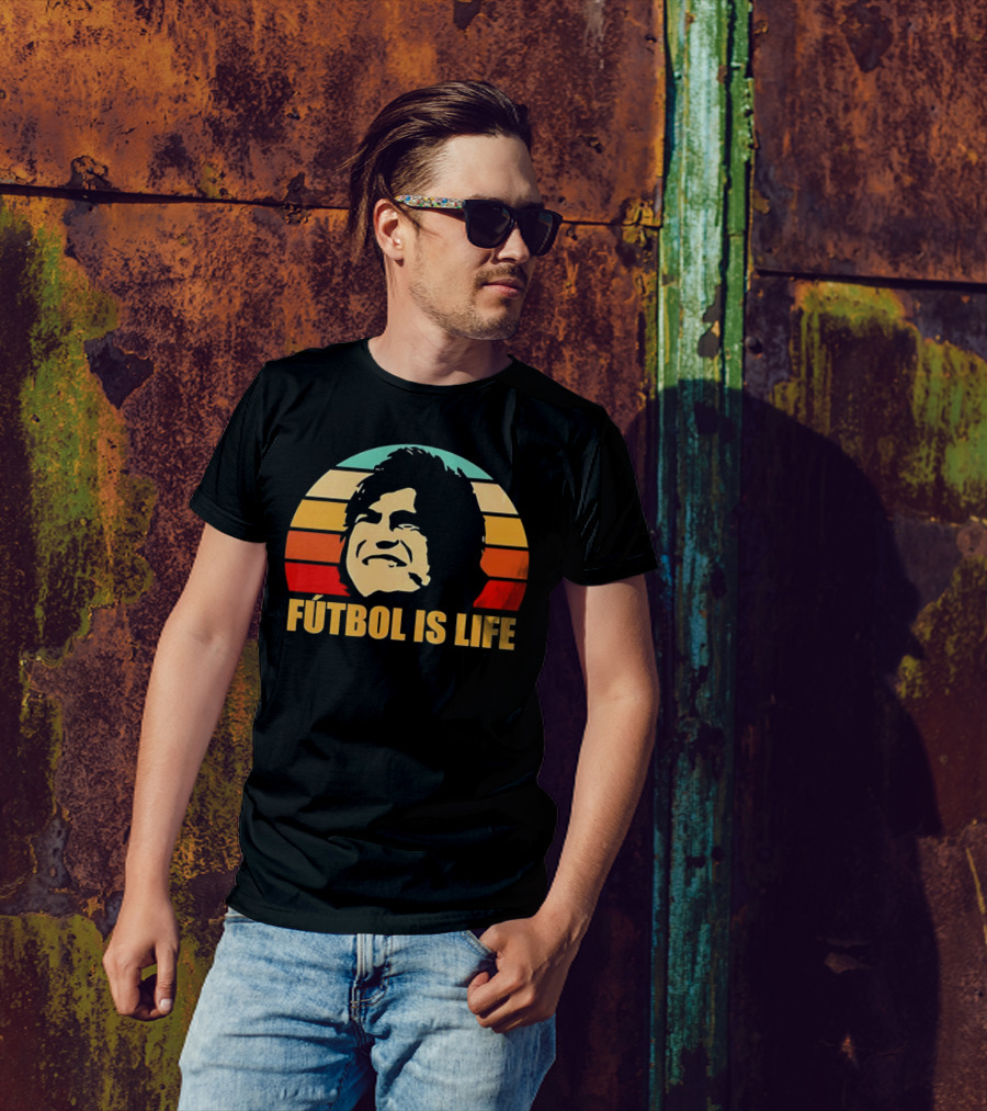 Fútbol Is Life Vintage Retro Sunset T-Shirt
