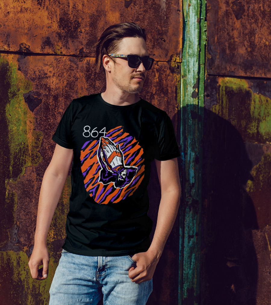 864 Clemson Tigers Praying Hands Football T-Shirt