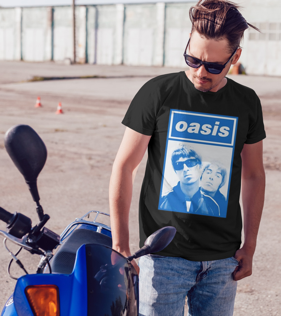 Oasis Noel And Liam Blue Photo T-Shirt
