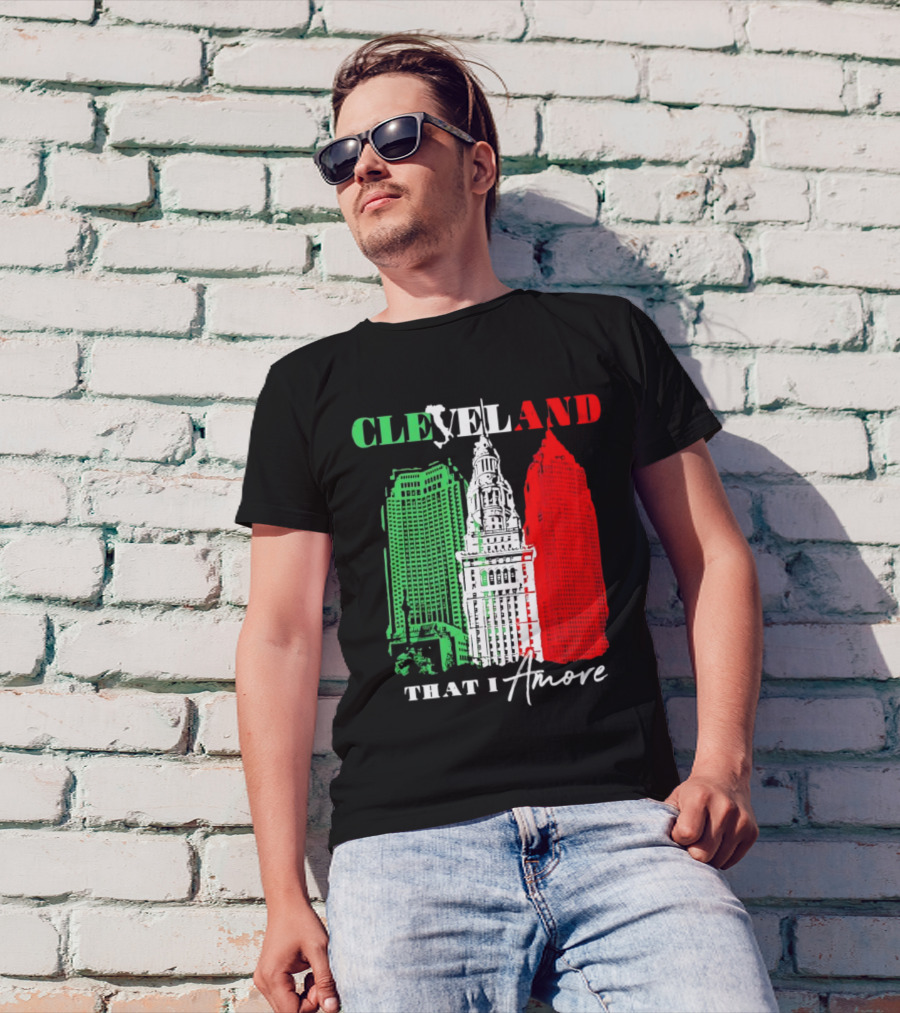 Cleveland That I Amore Italy Flag Skyline T-Shirt