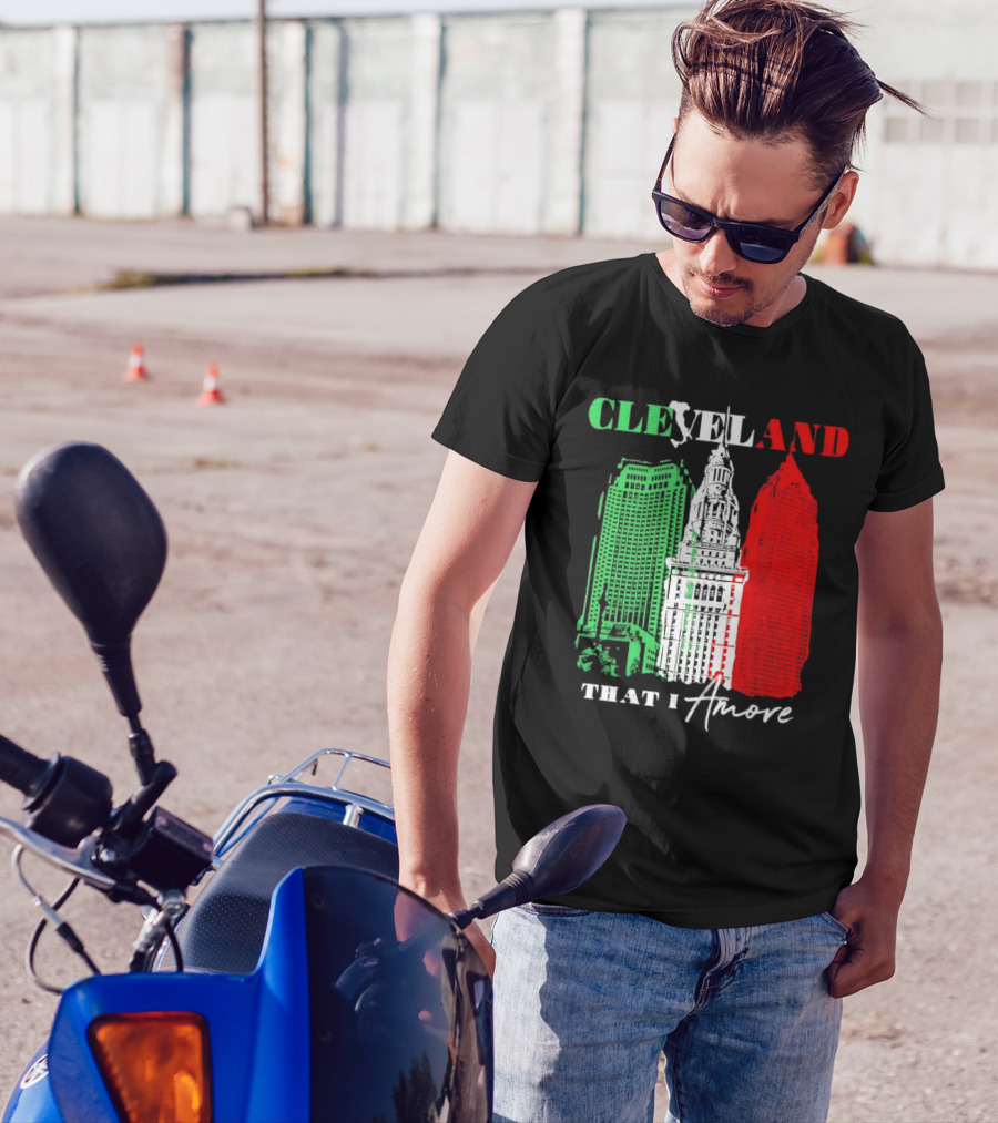 Cleveland That I Amore Italy Flag Skyline T-Shirt