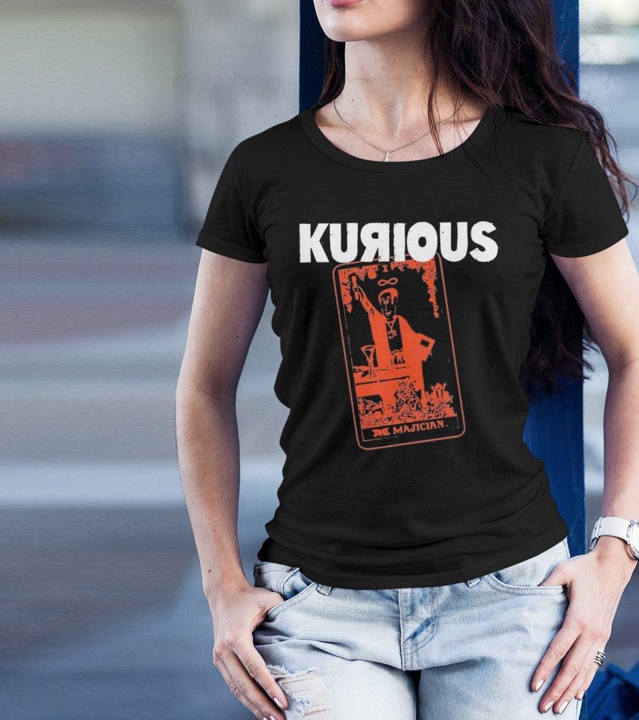 Kurious Gasdrawls The Majician Tarot Card T-Shirt