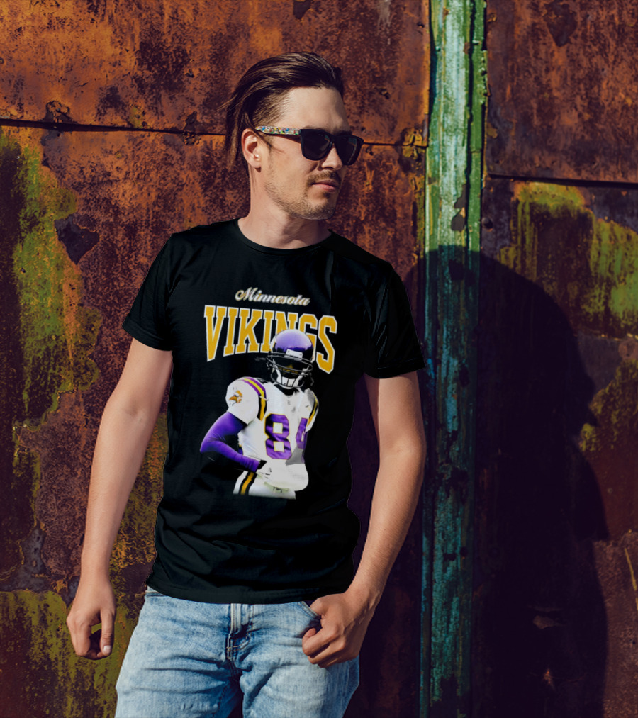 Minnesota Vikings Randy Moss Number 84 Retired Player Sideline Legend T-Shirt