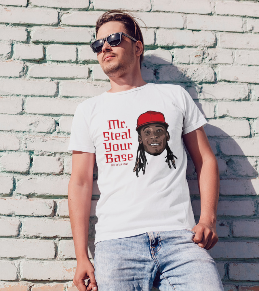 Elly De La Cruz Cincinnati Reds Mr. Steal Your Base Red Cap T-Shirt
