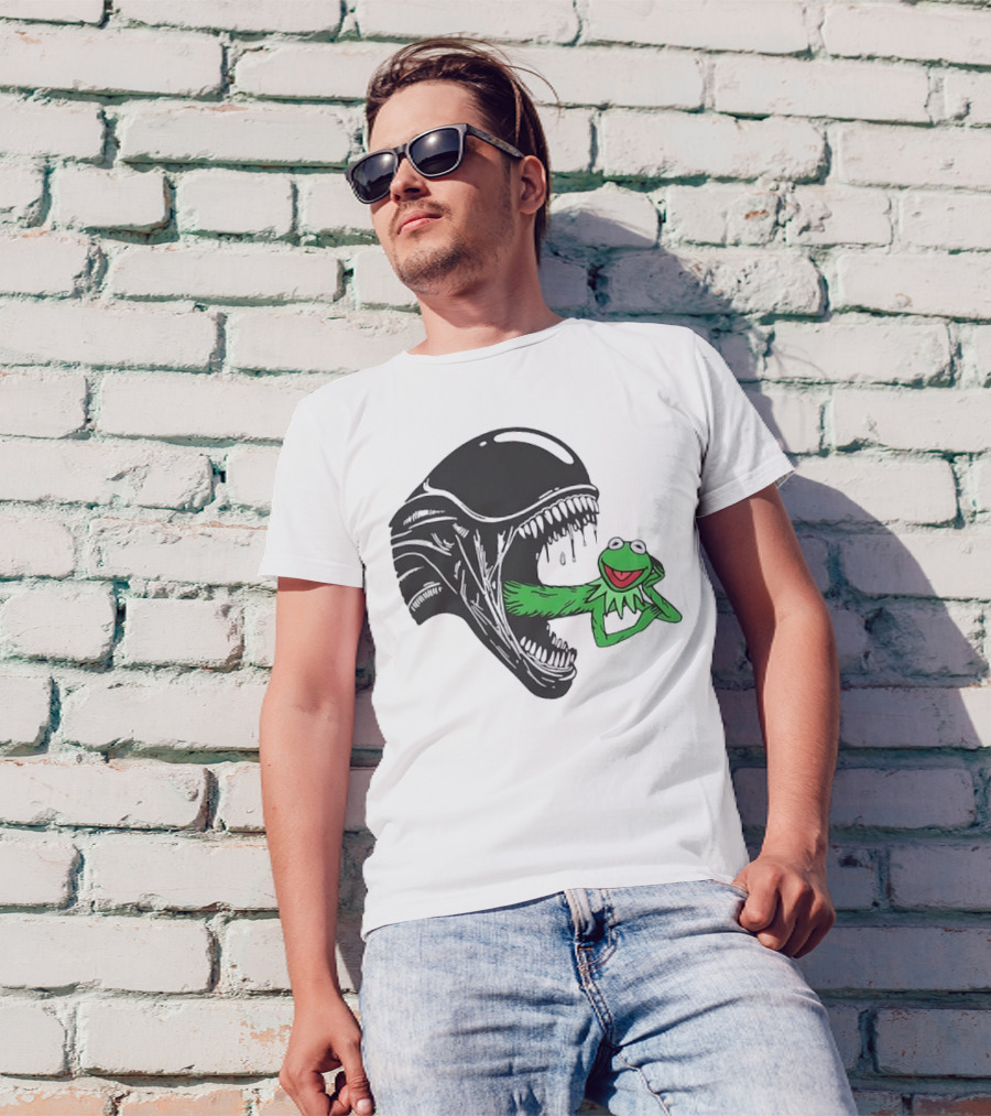 Alien Kermit Xenomorph Mashup Funny T-Shirt