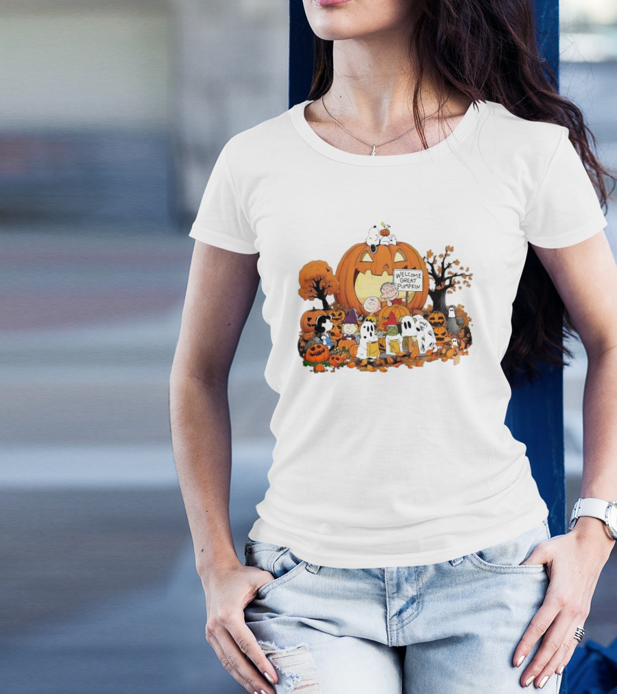 Peanuts Characters Halloween Welcome Great Pumpkin Charlie Brown Snoopy T-Shirt