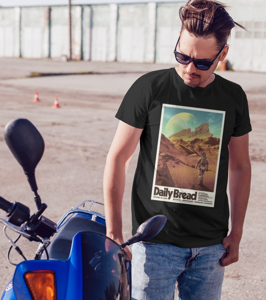 Daily Bread DJ Shadow Flamingosis Red Rocks Amphitheatre Morrison Colorado October 26 2024 Astronaut Desert Landscape T-Shirt