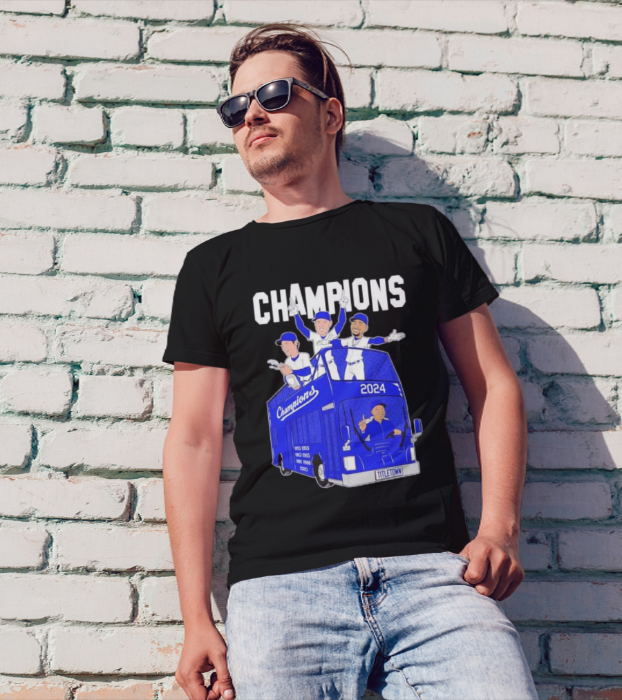 Champions 2024 Los Angeles Dodgers Ohtani Betts Freeman Titletown Bus T-Shirt