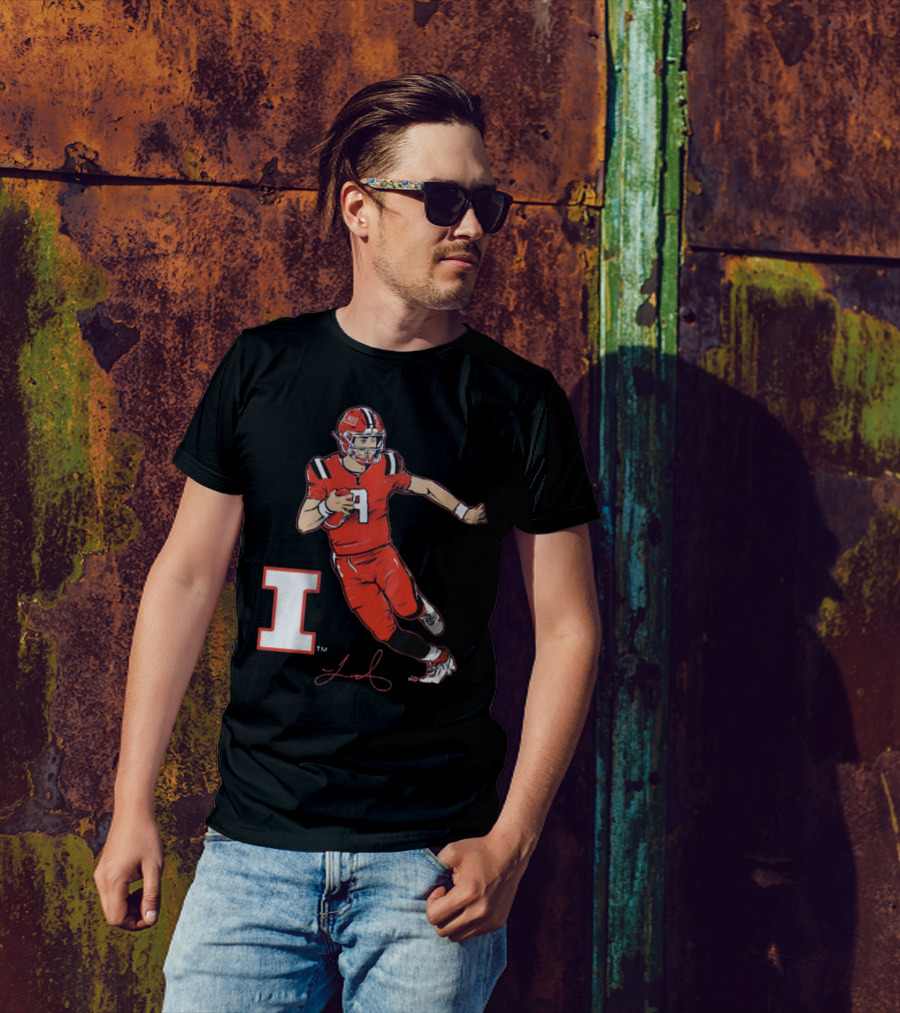 Illinois Football Luke Altmyer Superstar Pose I Logo Signature T-Shirt